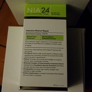 NIA 24 intensive retinol repair